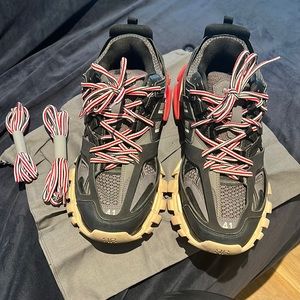 Women Balenciaga track sneaker worn good condition size 11 US/ 41 EU